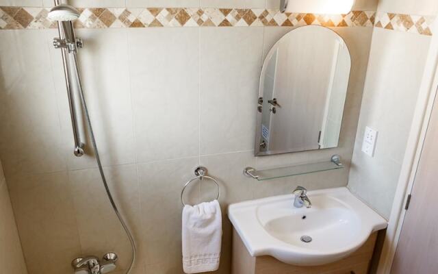 Rent Private Villa 035