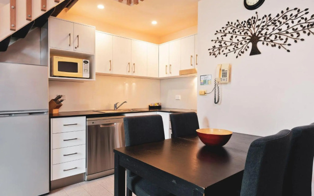 Lantern 1 Bedroom Loft with car space and Stunning View