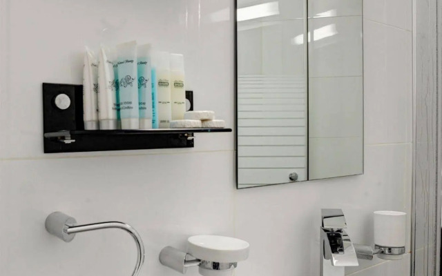 Residence Suites Hotel
