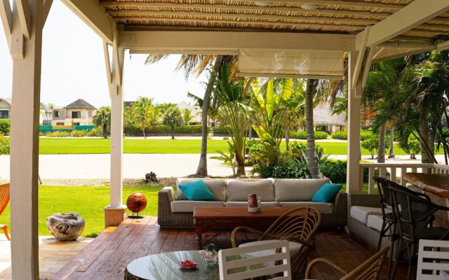 Majestic 5BR Villa w Maid Jacuzzi in Cap Cana