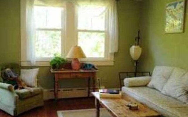 The Nobnocket Boutique Inn( Ex. The Doctor's House)