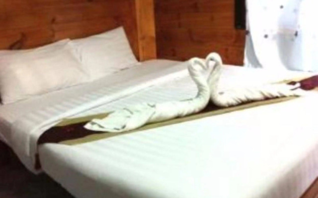 Tarn Tawan Resort
