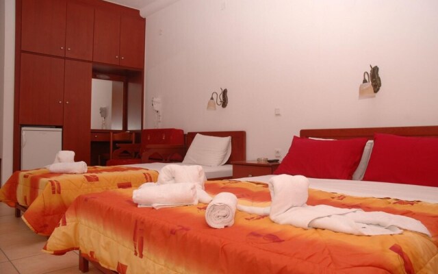 Agnanti Hotel Alonissos Triple Room Sea View