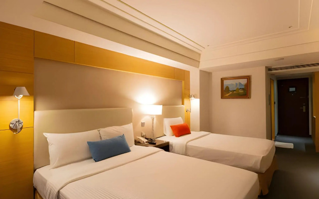 Ever Delightful Business Hotel