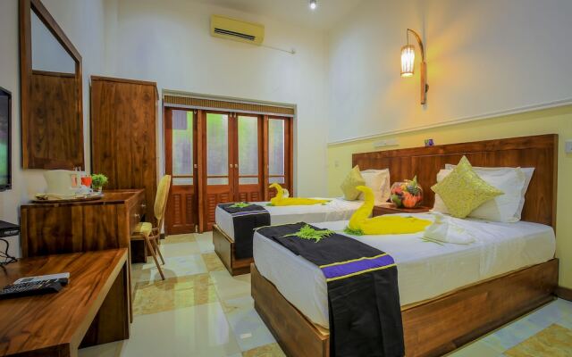 Grand Rockland Hotel