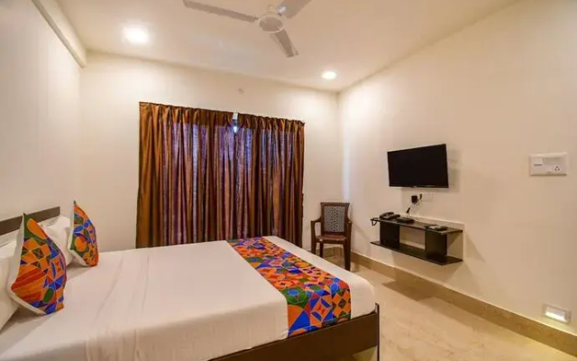 Fabhotel Moubani Residency
