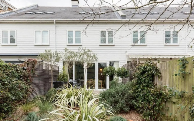 Sunnybank House in North Epsom