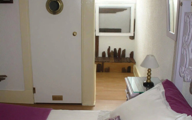 Álvares Cabral Guest House