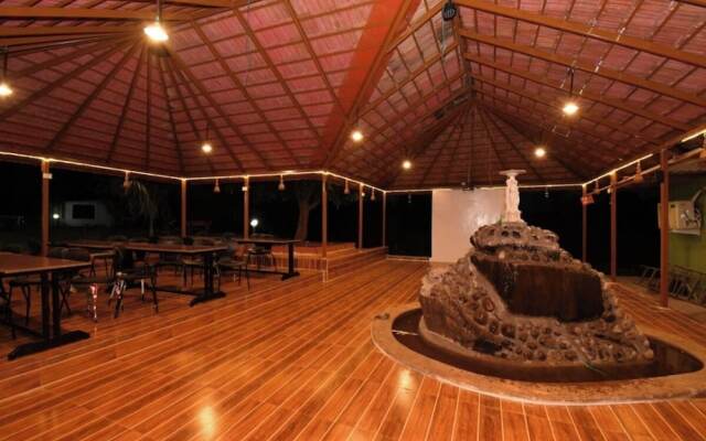 The Avi'S Village Agrotourism