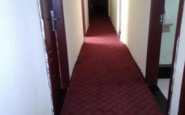 Tongxing Business Hotel