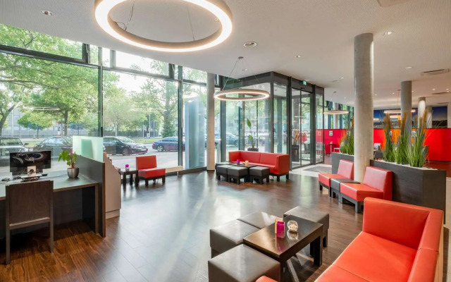 Отель Premier Inn Hannover City University hotel