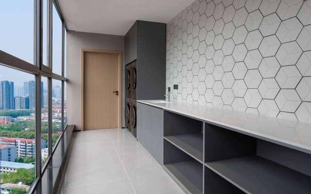 Microtel By Wyndham Handan New Century