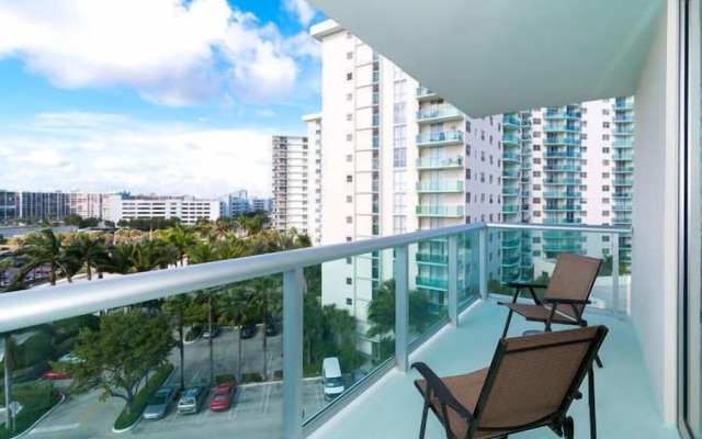 The Tides by MiaRentals