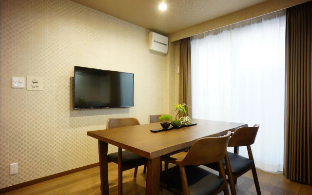 Rona Hotel