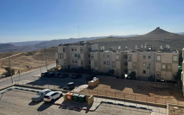 The Flying Carpet - Crater Camel Mount View