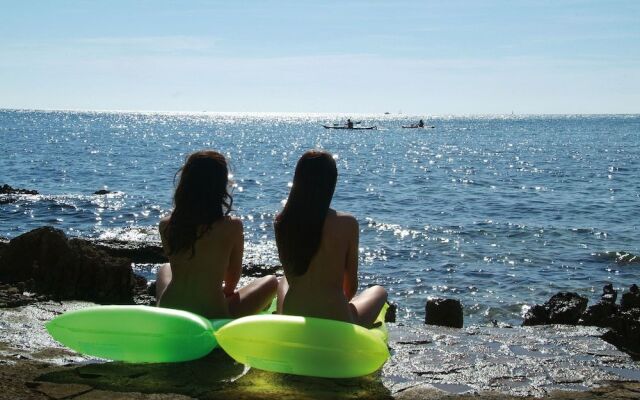 Maistra Camping Koversada Uncovered Naturist Mobile homes