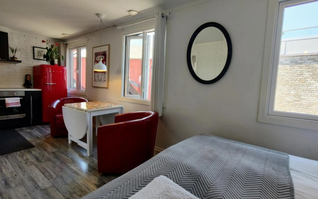 Cozee Central Apartments