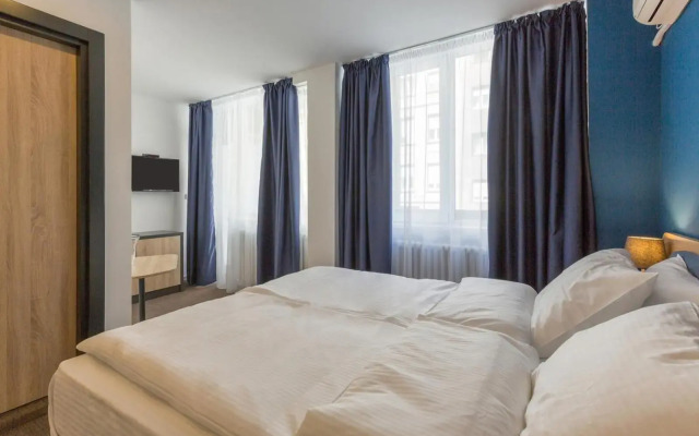 Premium Crown Suites