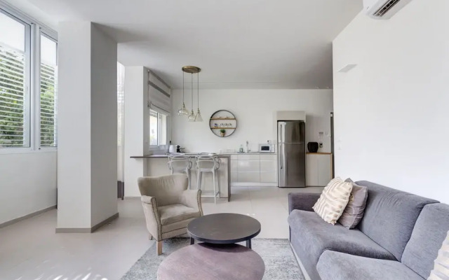 Central17 by TLV2RENT