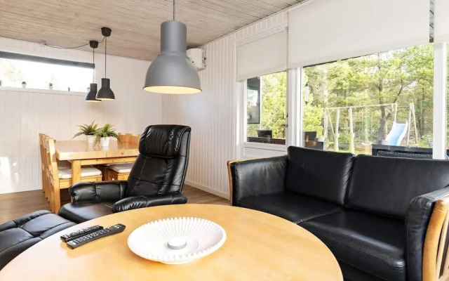 6 Person Holiday Home in Blokhus
