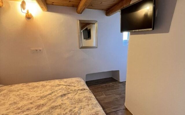 Siesta Villas, Cycladic Elegance With Castle View