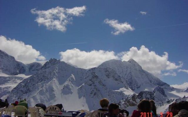 Hôtel Aiguille de La Tza