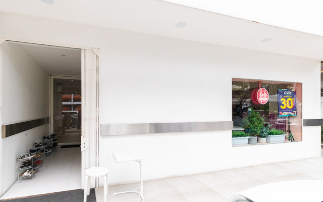 RedDoorz Hostel @ Uno Capsule Medan