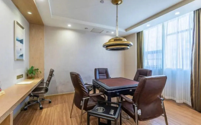 Vienna Hotel (Xupu Wanda Plaza)