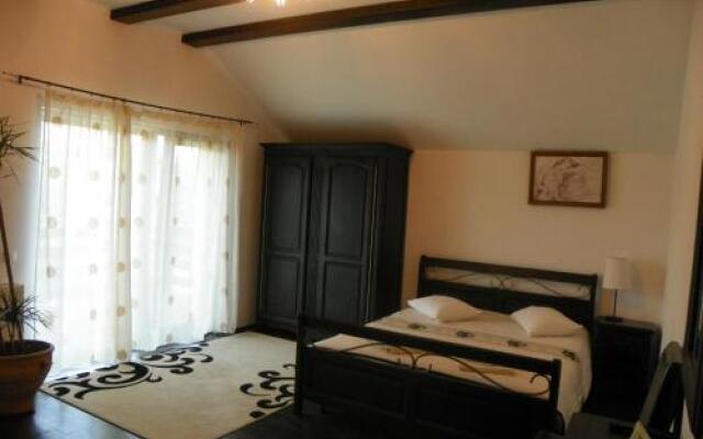 Pension Andra's House