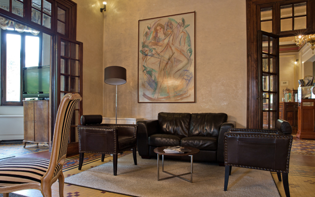 Hotel De la Ville
