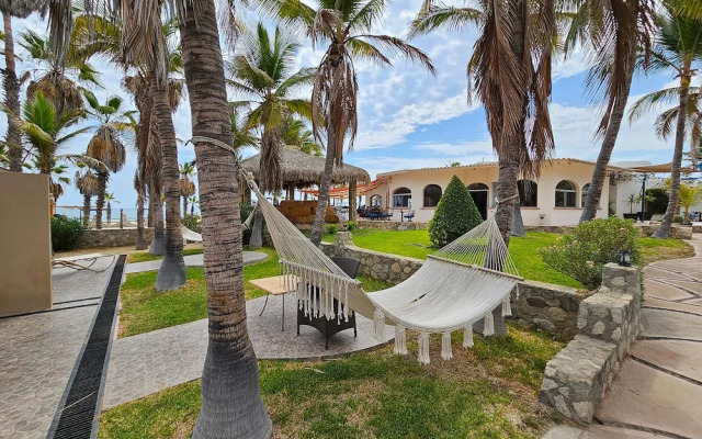Buena Vista Oceanfront & Hot Springs Resort