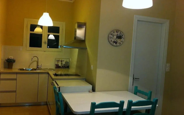 Teressa Apartments