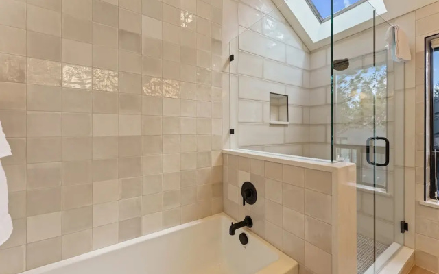 20 Aspen Lane 5 Bedroom Home
