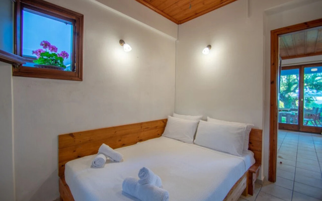 Bella Mare Beachfront Apartments