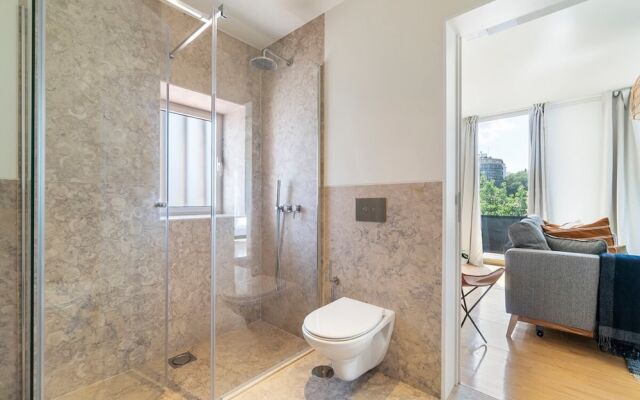 Modern 1BD w AC & Balcony