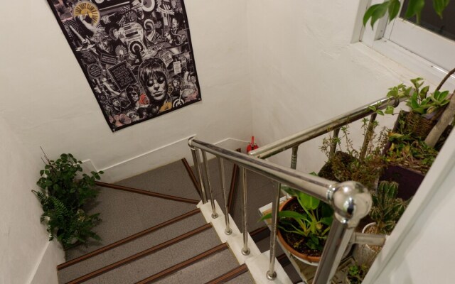 Haru The Guesthouse Hostel