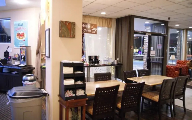 Americas Best Value Inn/brentwood Inn & Garden