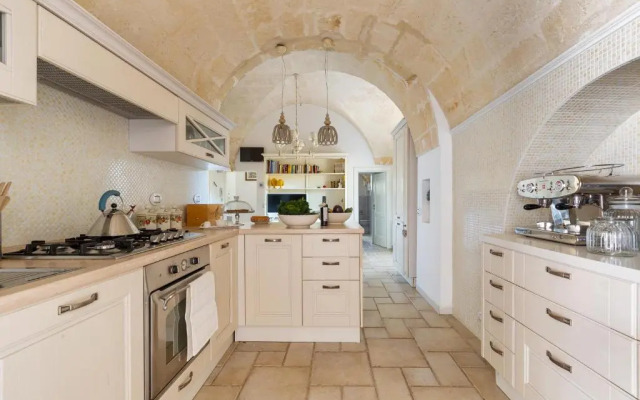 Villa Medici alla Macchia by BarbarHouse