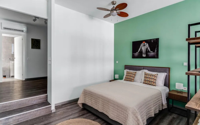 Sanders Center - Nice Studio Apartment