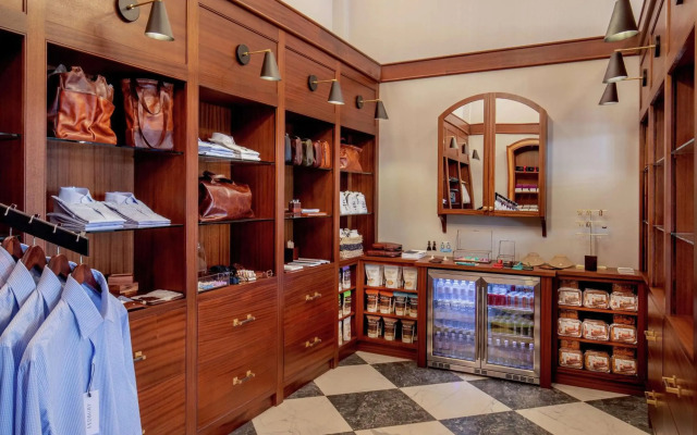 The Virginian Lynchburg Curio Collection