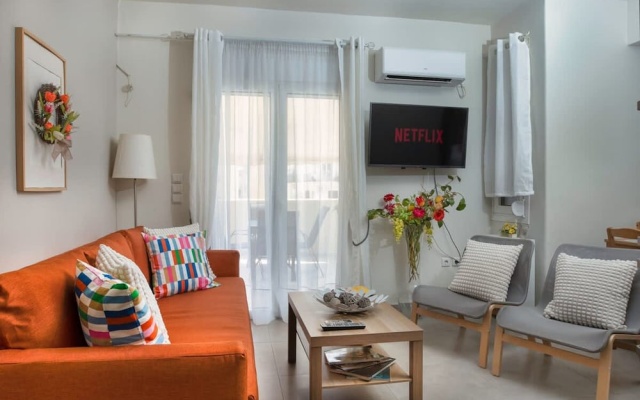 Central Spacious Athenian Penthouse Getaway