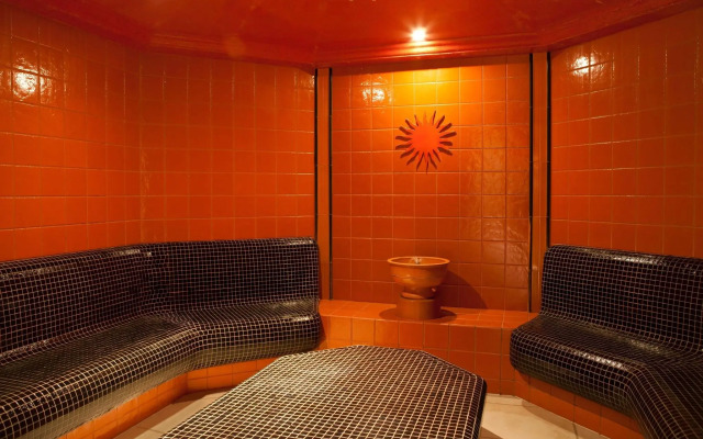 Lotus Therme Hotel & Spa
