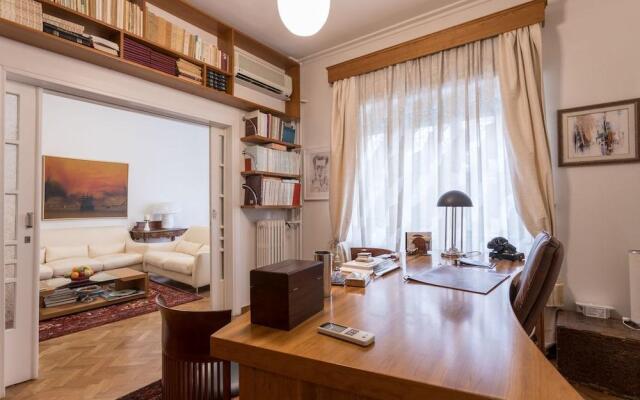 Elegant & Spacious 2bdr Flat