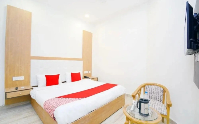 Hotel Lazeeno Classic by OYO