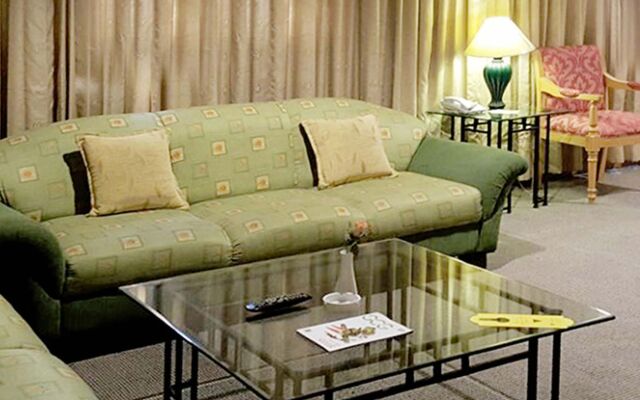 Tunjungan Hotel