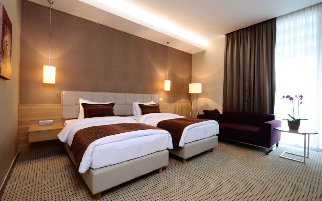 Howard Johnson Tropical Garden Plaza Kunming
