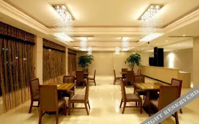 Yijiangnan Hotel
