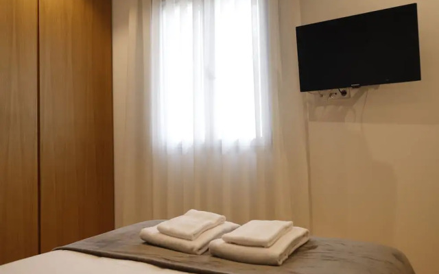 Medina Homes Puente Romano