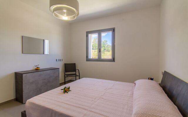 White Villa With Swimming Pool