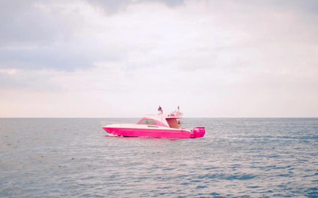 PinkCoco Gili Trawangan - Constant Surprises- for Cool Adults Only